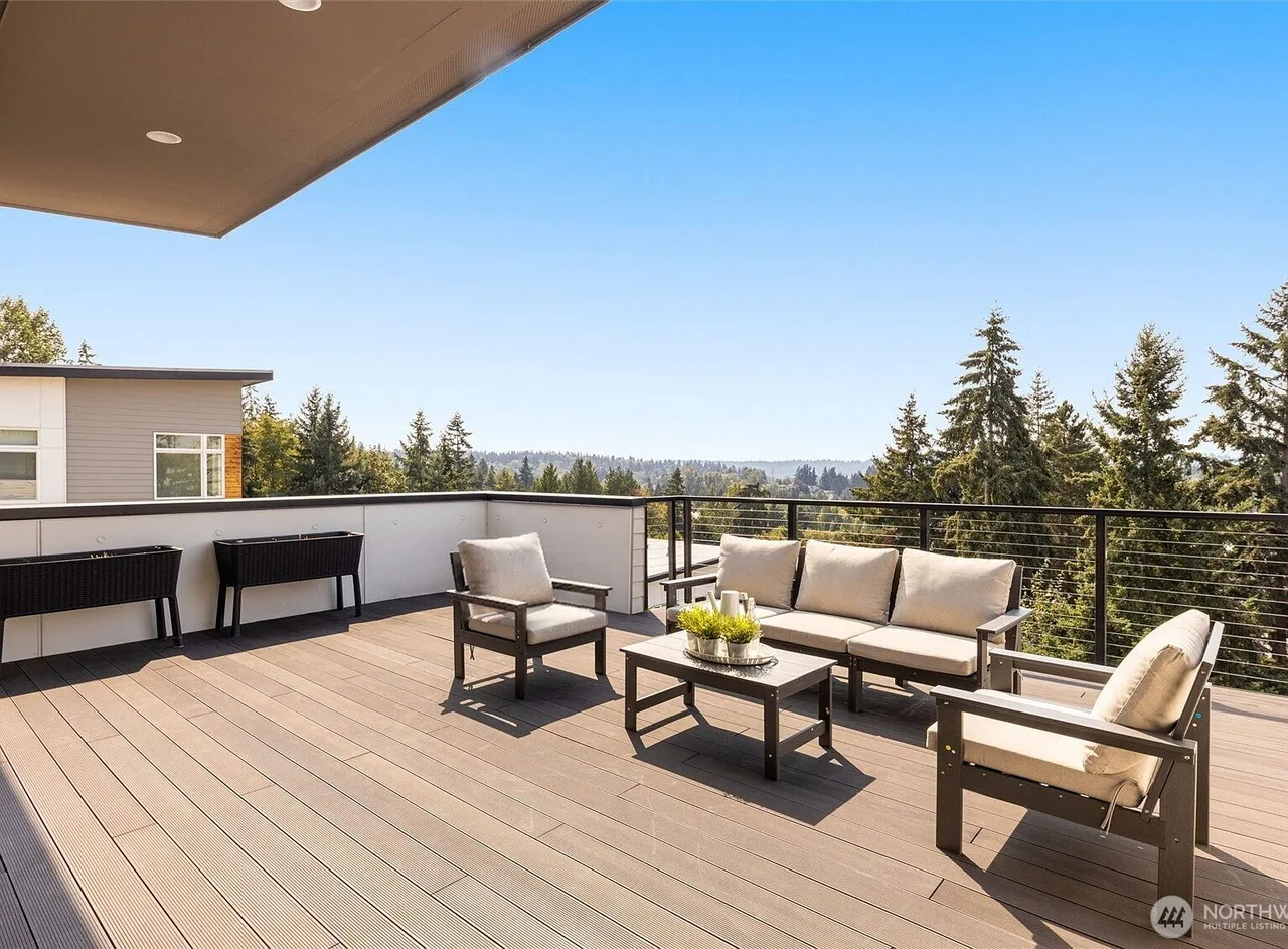 large rooftop deck, outdoor seating, scenic view