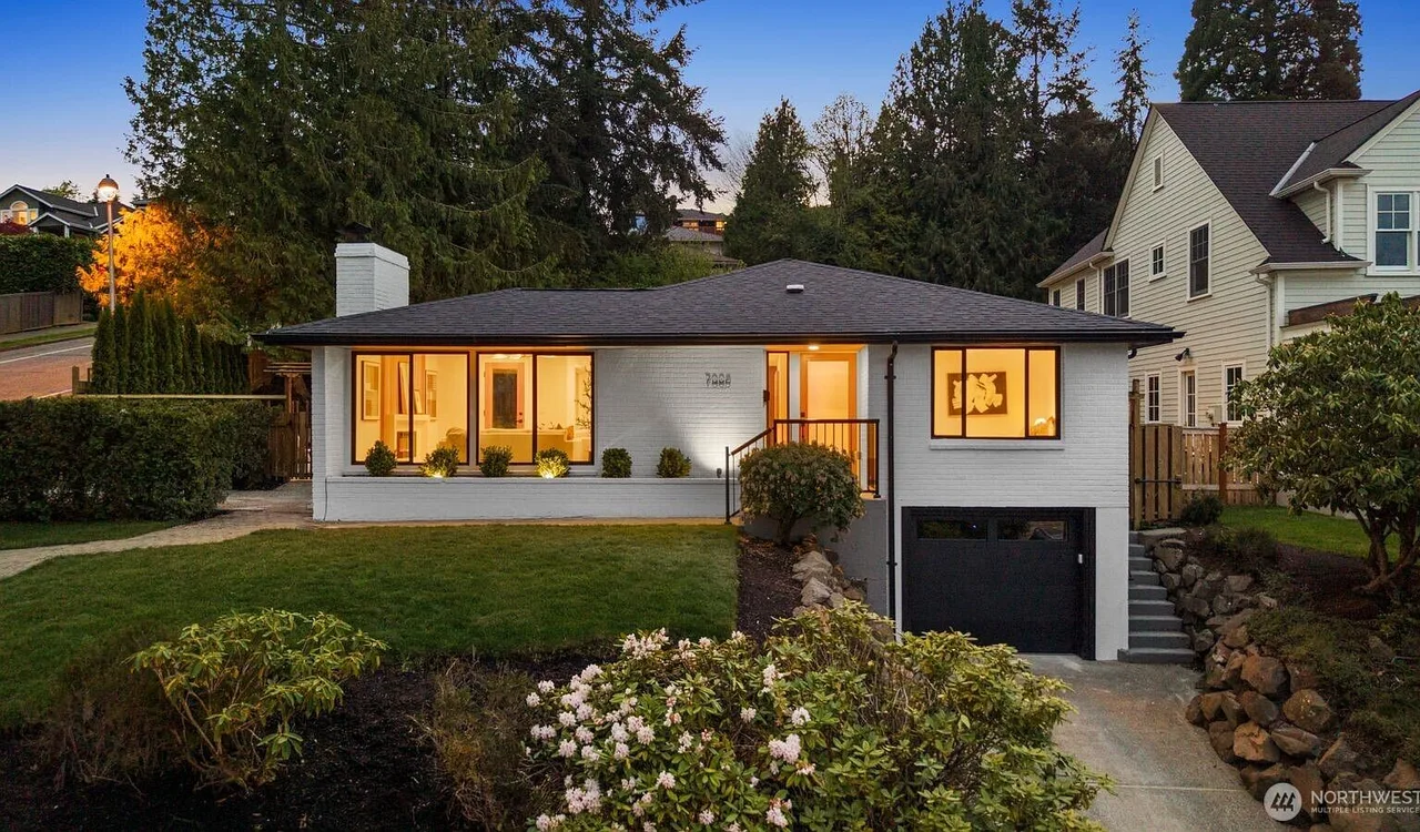 7005 58th Avenue NE, Seattle, WA 98115