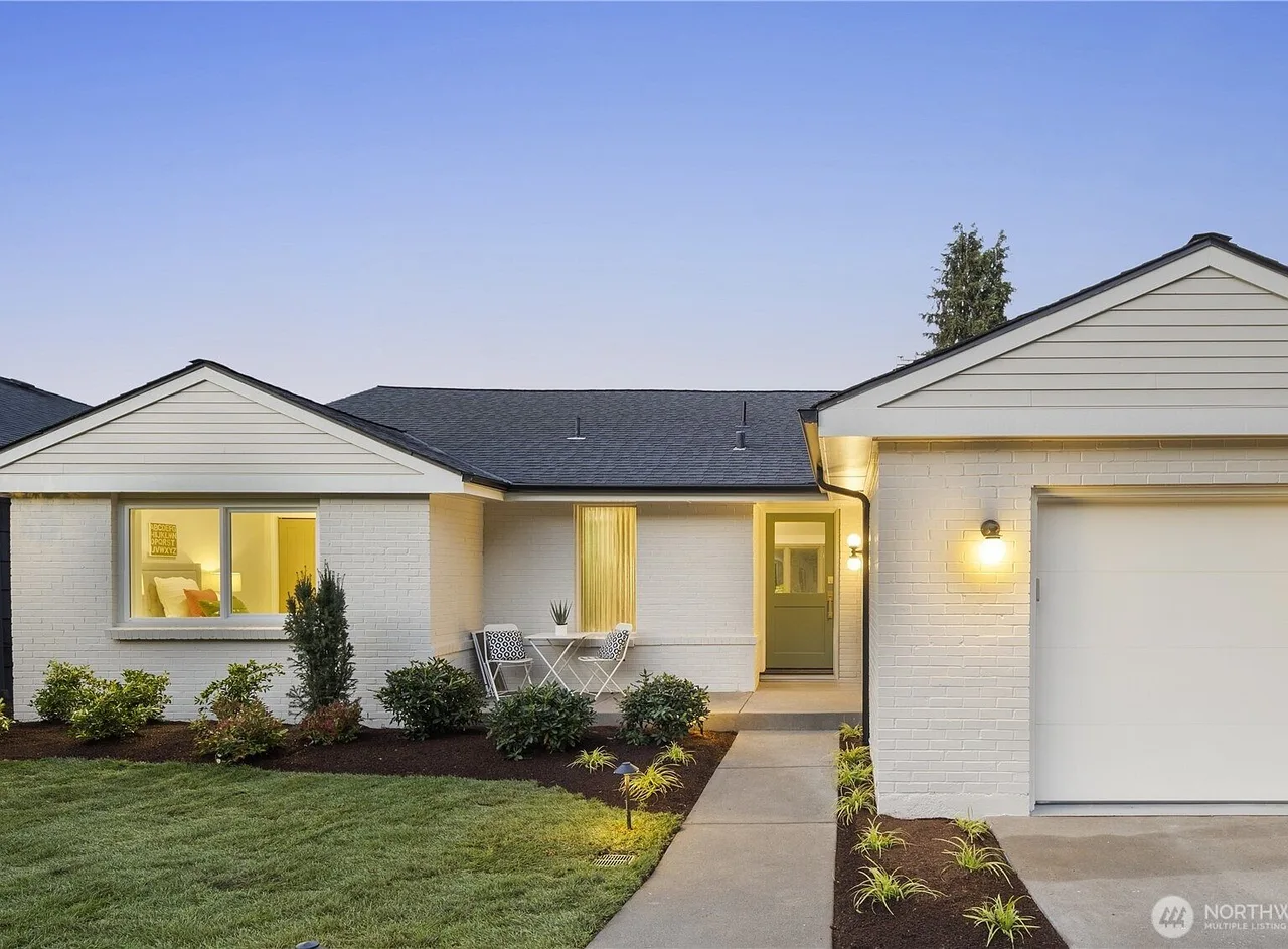 5006 Harold Place NE, Seattle, WA 98105