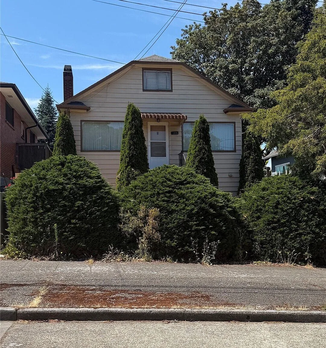 3715 40th Avenue SW, Seattle, WA 98116