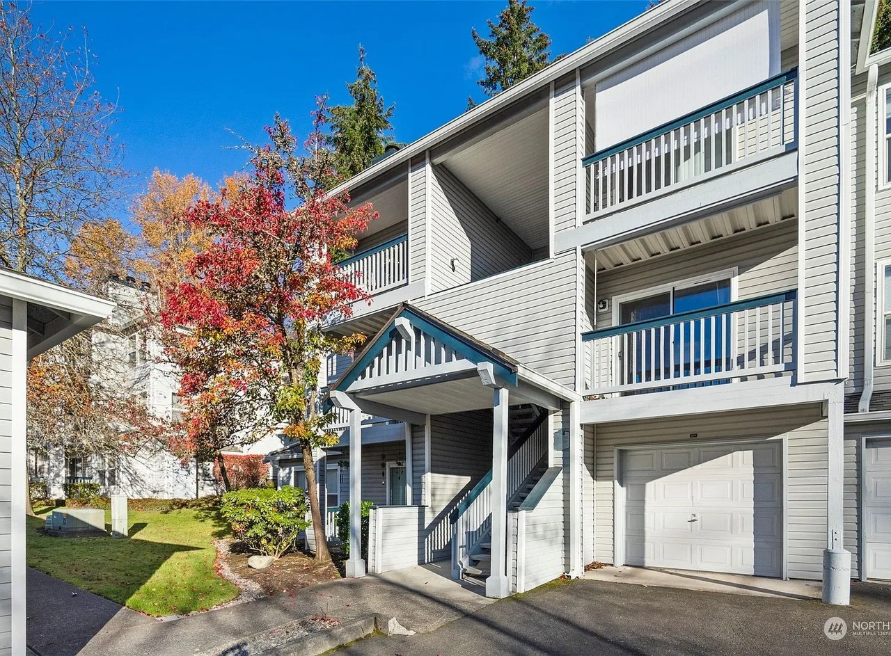 33020 10th Avenue SW #V301, Federal Way, WA 98023