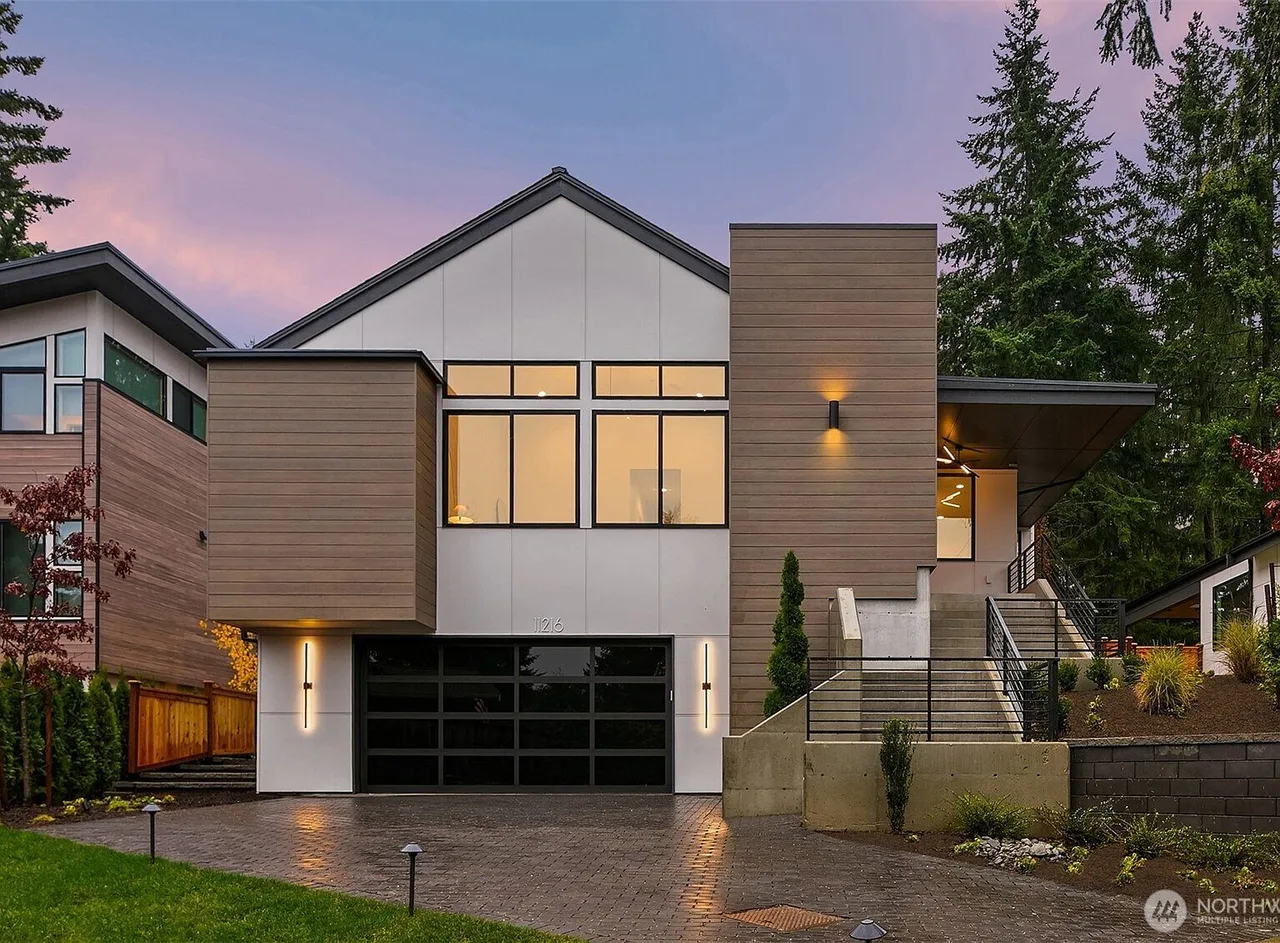 11216 NE 103rd Place, Kirkland, WA 98033